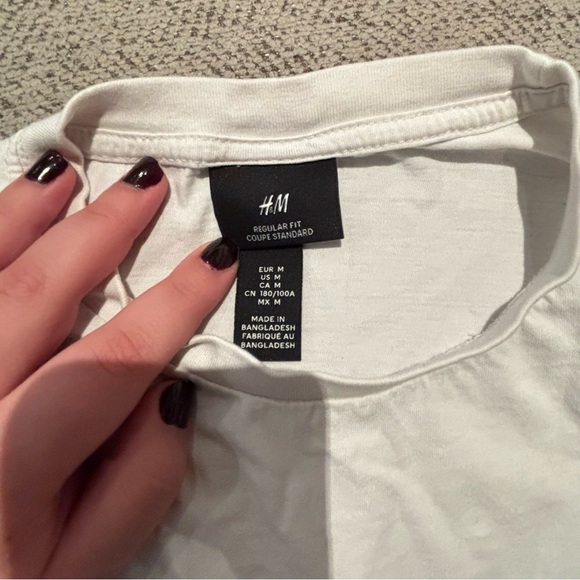 H&M graphic T-shirt - Picture 2 of 3